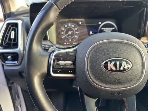 Used 2021 Kia Sorento SX Prestige image 10