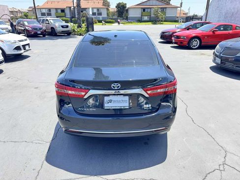 Used 2016 Toyota Avalon XLE Premium FWD image 4
