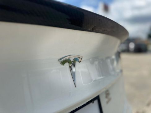 Used 2023 Tesla Model 3 Standard Range image 39