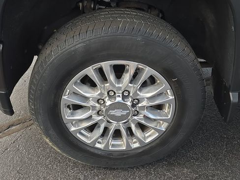 Used 2020 Chevrolet Silverado 2500 High Country AWD/4WD image 35