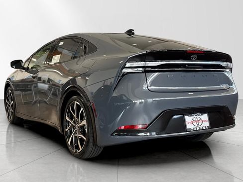New 2026 Toyota Prius Plug-In Hybrid image 5