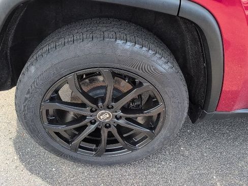 Used 2015 Jeep Grand Cherokee Limited AWD/4WD image 13