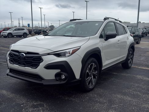 Used 2024 Subaru Crosstrek 2.0i Premium AWD/4WD image 2