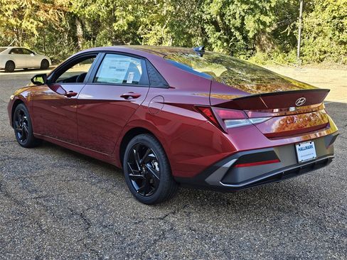 Certified 2026 Hyundai Elantra Sport image 3