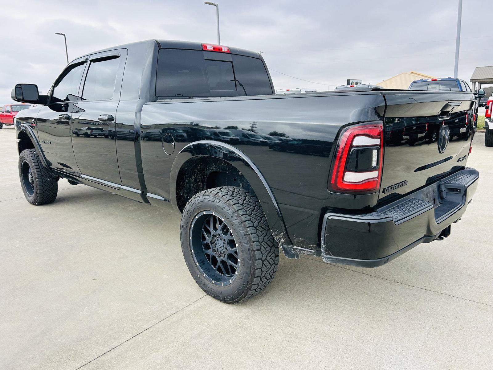 Used 2020 RAM 3500 Laramie w/ Night Edition AWD/4WD image 35