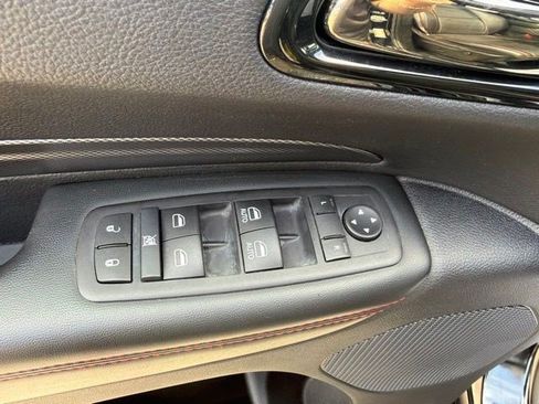 Used 2025 Dodge Durango GT AWD/4WD image 12