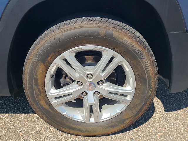 Used 2024 GMC Terrain SLE AWD/4WD image 25