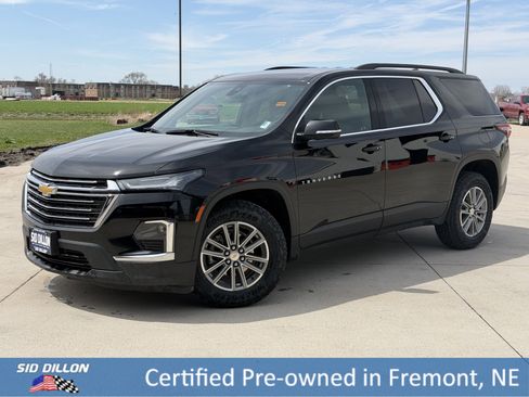 Certified 2023 Chevrolet Traverse LT image 1