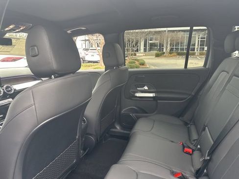 Used 2026 Mercedes-Benz GLB 250 image 20
