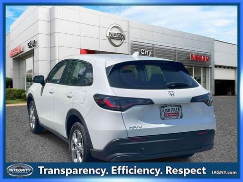 Used 2023 Honda HR-V LX image 8