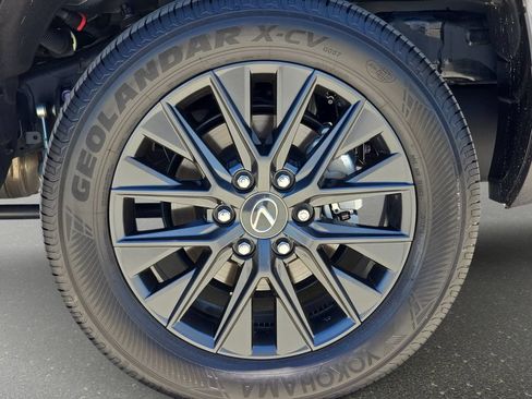 Used 2025 Lexus GX 550 w/ Cold Area Package AWD/4WD image 39