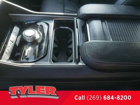 Used 2023 Jeep Wagoneer L Series II image 41