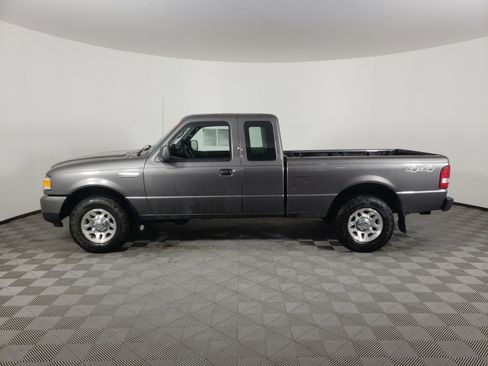 Used 2011 Ford Ranger XLT image 3