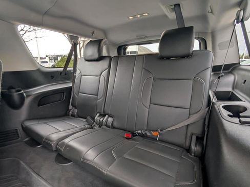 Used 2019 GMC Yukon XL SLT image 12