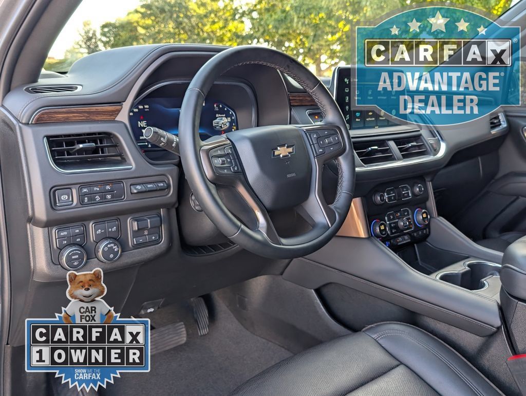 Used 2024 Chevrolet Suburban High Country AWD/4WD image 4