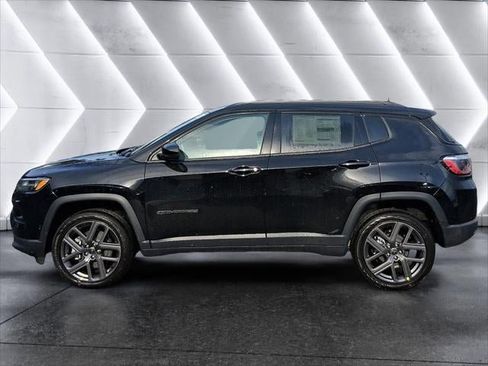 New 2026 Jeep Compass Limited image 19
