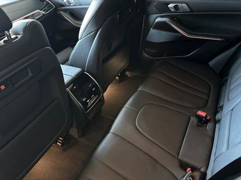 Used 2020 BMW X5 sDrive40i w/ Premium Package image 11