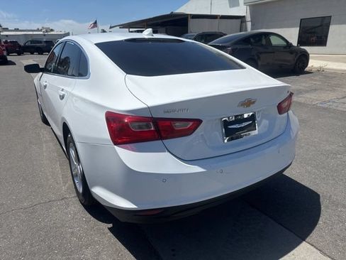 Used 2024 Chevrolet Malibu LT FWD image 3