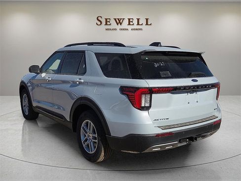 New 2026 Ford Explorer Active image 3