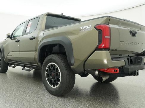 New 2026 Toyota Tacoma TRD Off-Road AWD/4WD image 24