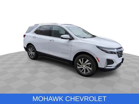 Used 2024 Chevrolet Equinox Premier AWD/4WD image 2
