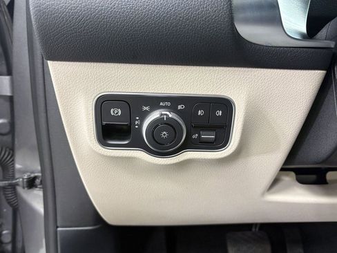 Certified 2026 Mercedes-Benz GLB 250 4MATIC image 10