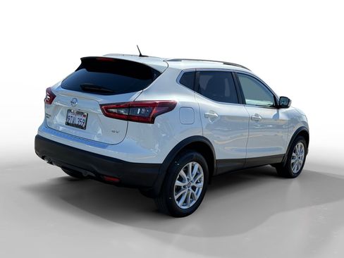 Used 2021 Nissan Rogue Sport SV FWD image 5