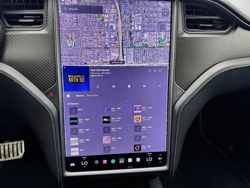 Used 2021 Tesla Model X Performance AWD/4WD image 11