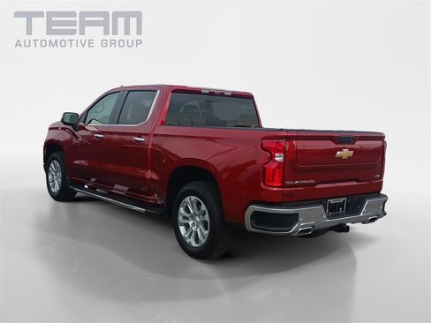Used 2025 Chevrolet Silverado 1500 LTZ w/ LTZ Premium Package image 5
