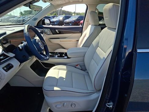 New 2026 Buick Enclave Avenir w/ Super Cruise Package FWD image 10