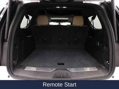 Used 2021 Chevrolet Suburban Premier w/ Premium Package image 18