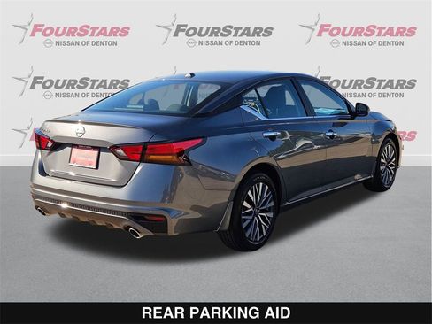 New 2025 Nissan Altima 2.5 SV image 4