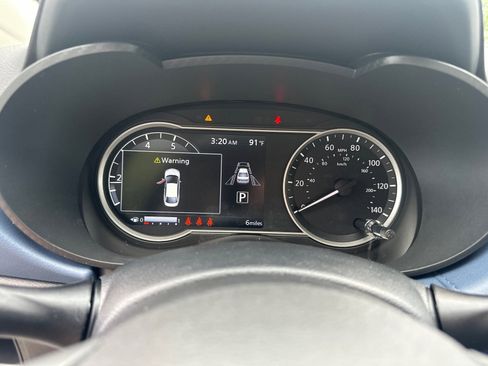 New 2025 Nissan Versa SV w/ Trunk Package image 26