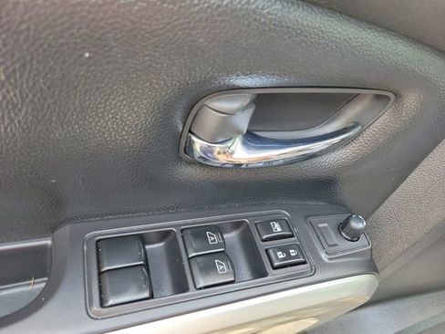Used 2022 Nissan Titan SV w/ SV Convenience Package AWD/4WD image 27