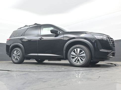 New 2026 Nissan Pathfinder SL FWD image 23
