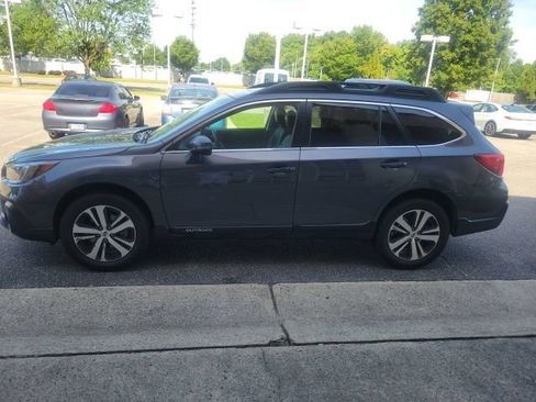 Used 2019 Subaru Outback 2.5i Limited AWD/4WD image 2