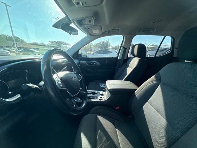 Used 2020 Chevrolet Traverse LT FWD image 8