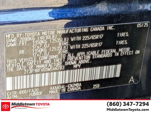 Used 2025 Toyota RAV4 XLE AWD/4WD image 39