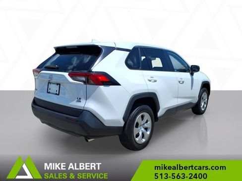 Used 2023 Toyota RAV4 LE AWD/4WD image 7