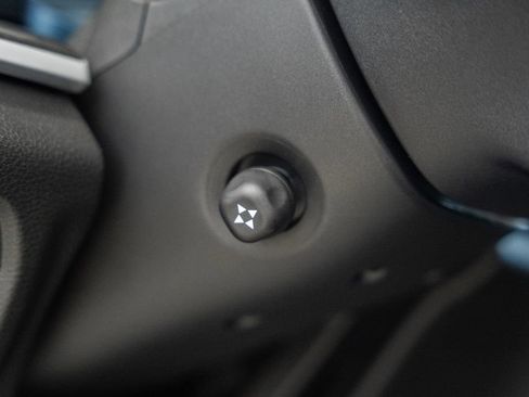 New 2025 Jeep Grand Cherokee L Limited w/ Luxury Tech Group II image 42