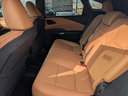 New 2026 Lexus RX 450h AWD image 9