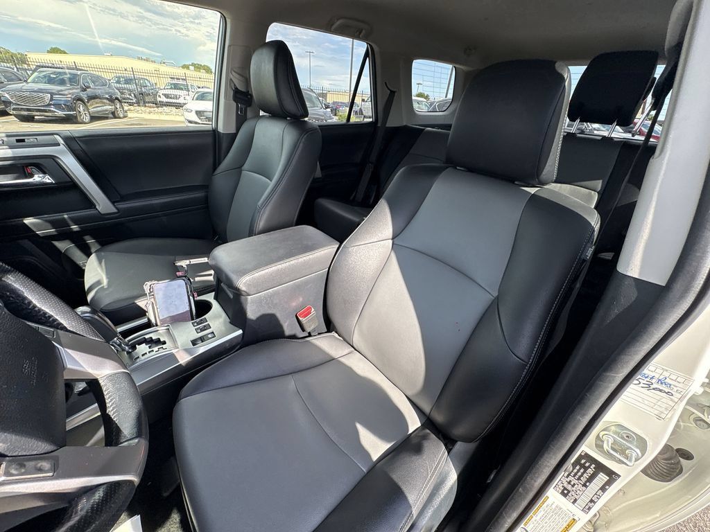Used 2024 Toyota 4Runner SR5 Premium AWD/4WD image 17