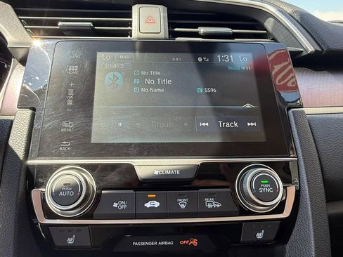 Used 2017 Honda Civic Touring image 18