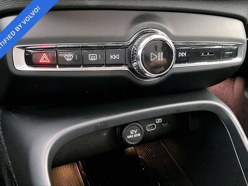 Certified 2023 Volvo C40 P8 Recharge Ultimate w/ Protection Package Premier AWD/4WD image 30
