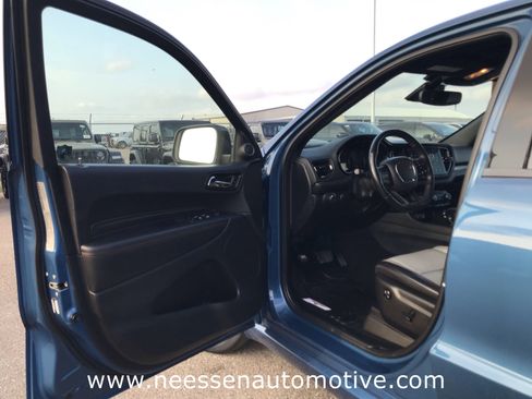 Used 2024 Dodge Durango GT image 11