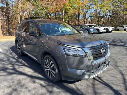 Used 2022 Nissan Pathfinder Platinum w/ Cargo Package