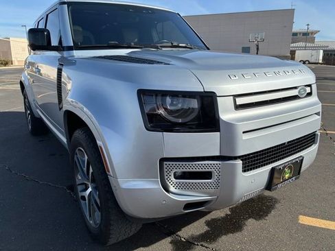 Used 2022 Land Rover Defender 110 XS Edition image 8