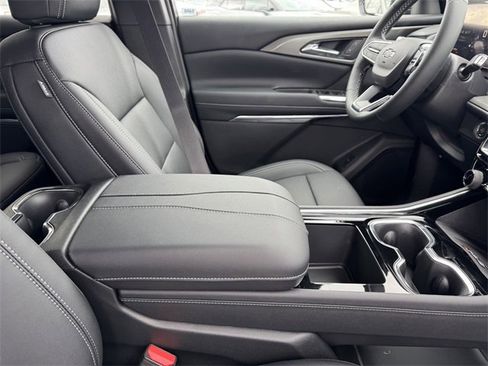 New 2026 Chevrolet Traverse LT w/ Midnight/Sport Edition image 7