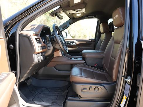 Used 2023 Chevrolet Suburban High Country w/ Max Trailering Package image 18