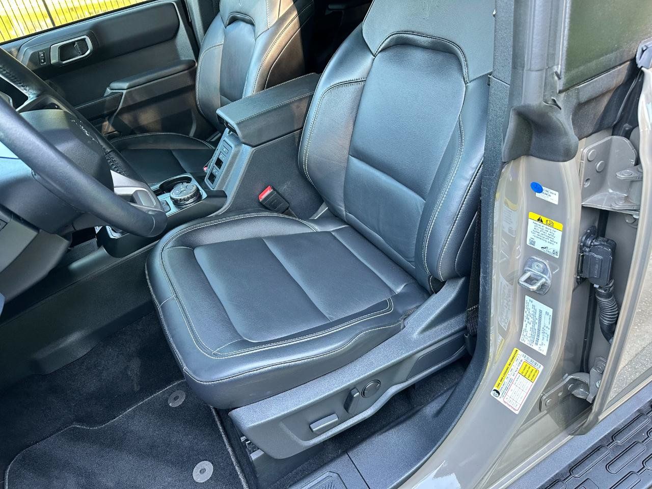 Used 2025 Ford Bronco Outer Banks AWD/4WD image 12